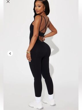Fashion nova jumpsuit